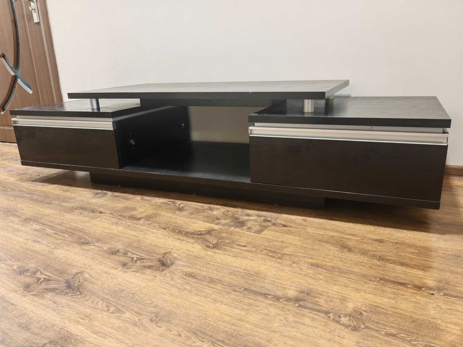 Шкаф за телевизор