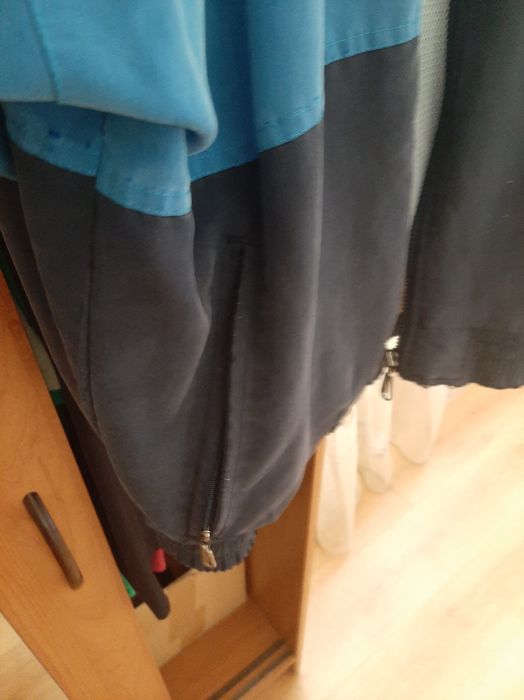 Спортивная куртка NIKE