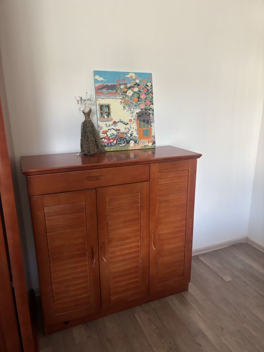 Спальный гарнитур из дерева