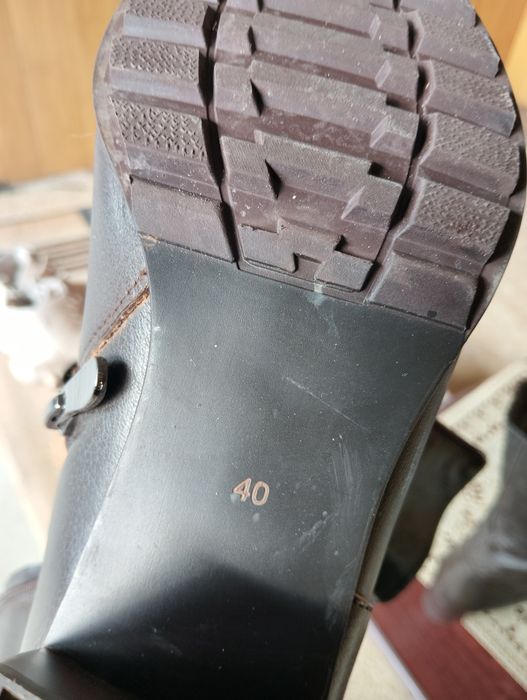 Сапожки кожаные продам