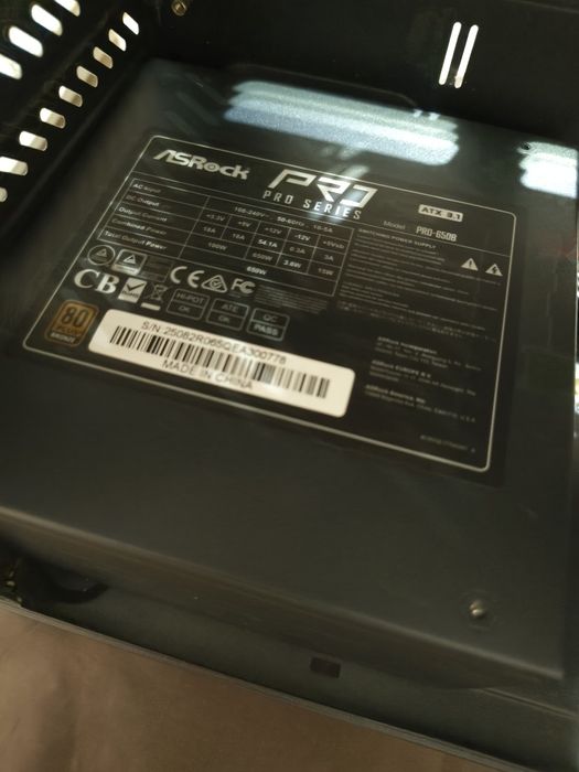 Геймърски Компютър GTX 1660 SUPER 6GB | i3-8100 | 16GB RAM | 256GB SSD | Готов за CS2, GTA V, Fortnite, Valorant