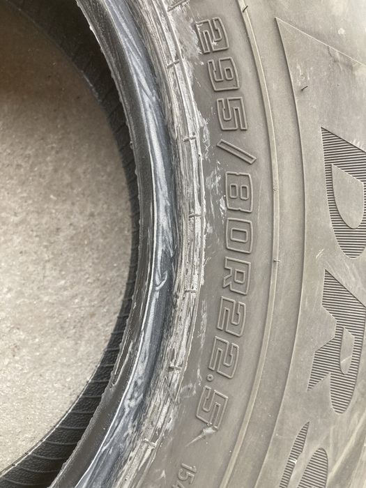 Гуми за камион 295-80-22.5