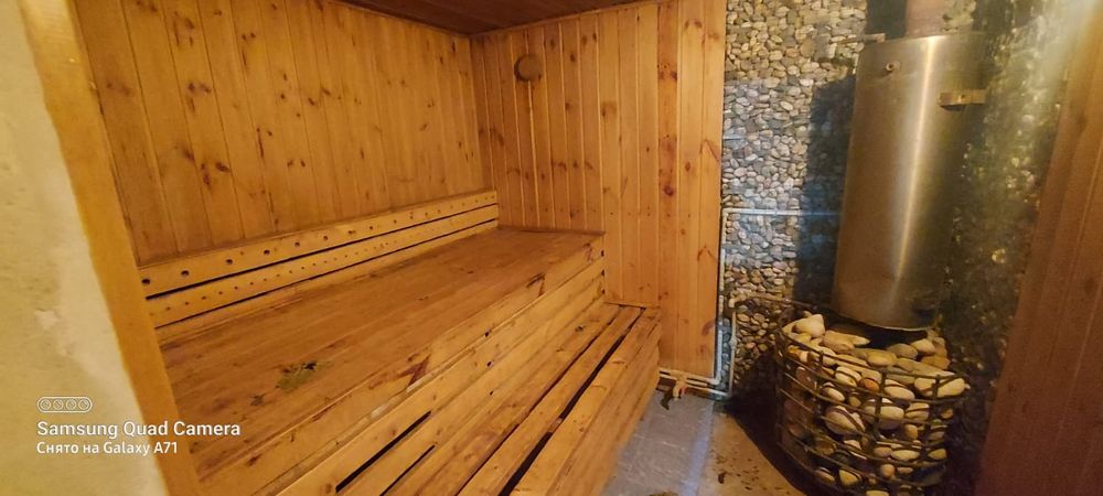 Чистая семейная баня