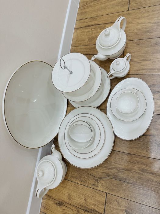 Продам чайно-столовый сервиз