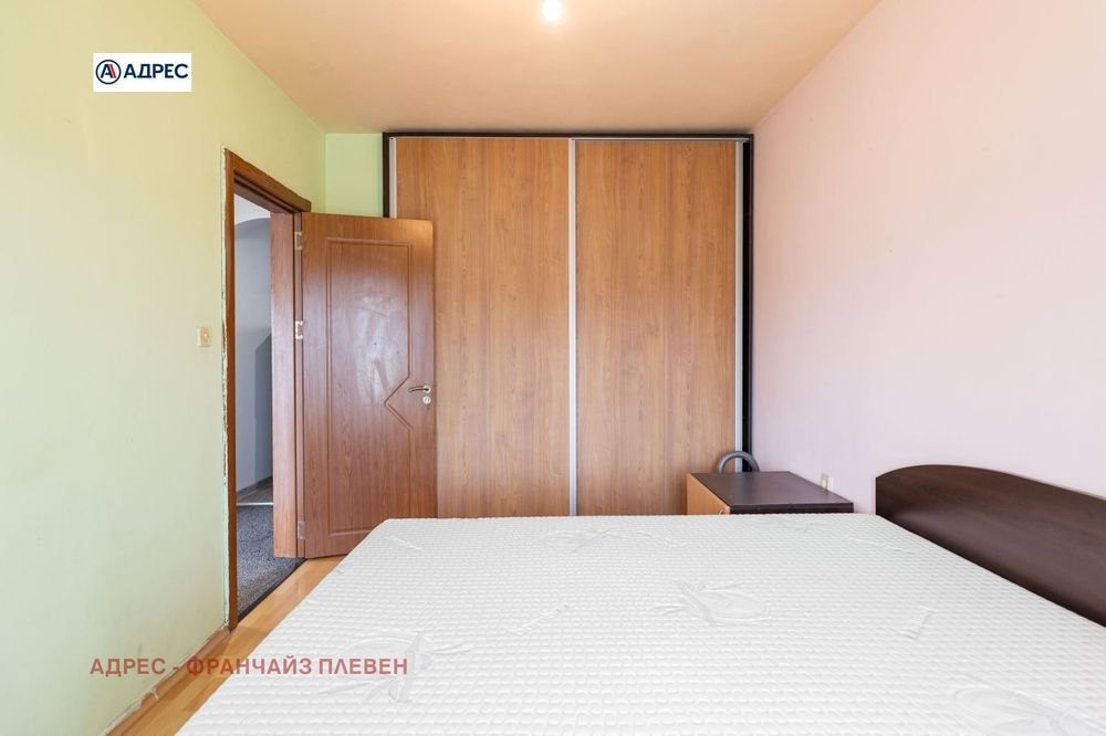 Продава се Тристаен апартамент в Плевен, Широк център - 85 кв.м за 1883 €/кв.м - Снимка #7