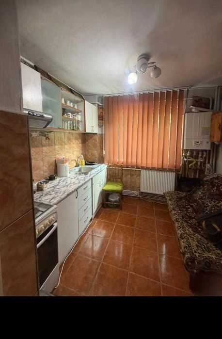 Apartament 3 camere de vânzare, Micro 3, Buzău