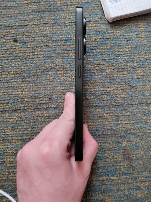 Срочно продаётся Redmi Note 13 8/256 GB black