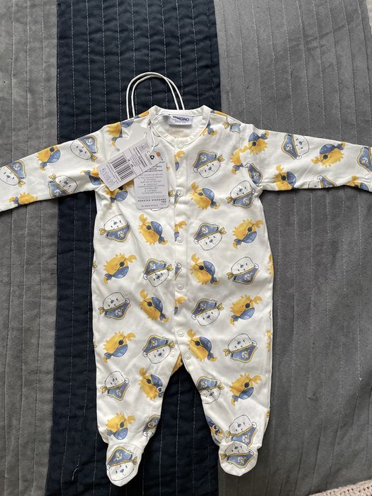 Set cadou pijamale salopeta cu picior Primigi, 6 luni, noi