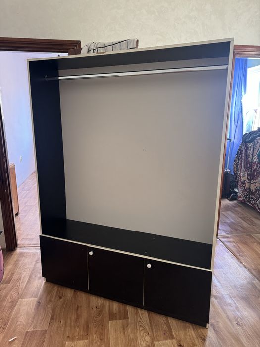 Шкаф в хорошем состоянии