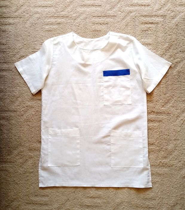 Медицински туники размер 42 и 44 и грейка