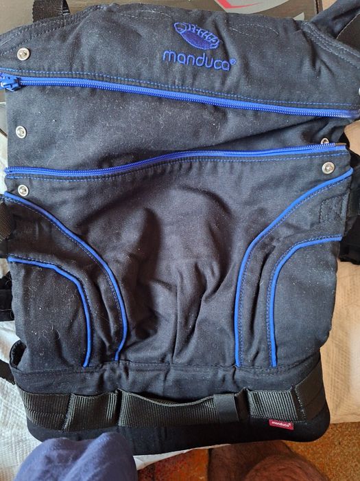 Marsupiu pentru bebelusi Manduca