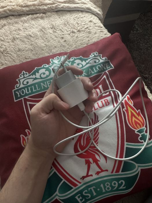 Зарядка айфон, оригинал