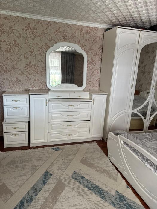 Спальный гарнитур