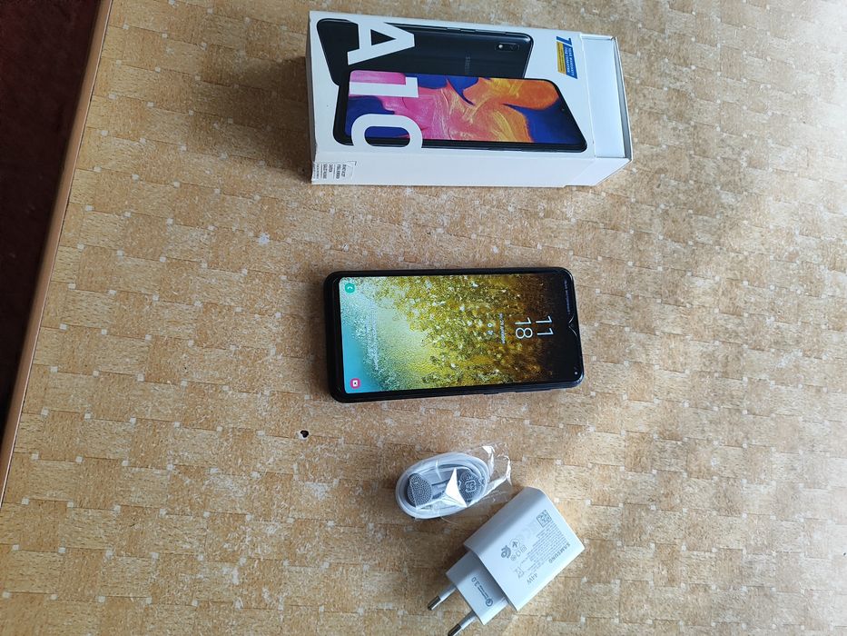 Смартфон Самсунг А10