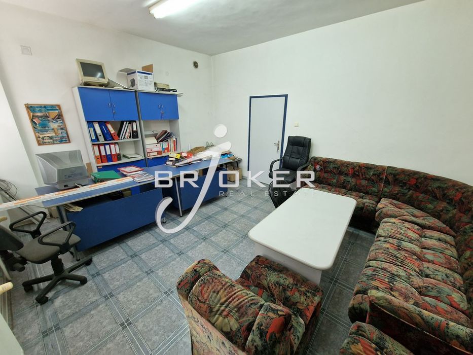 Продава се Промишлена сграда в Кърджали, Център - 1092 кв.м за 1000 €/кв.м - Снимка #9