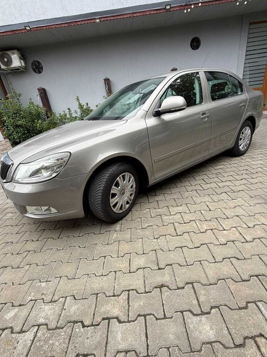 SKODA Octavia 2011 — imagine 5
