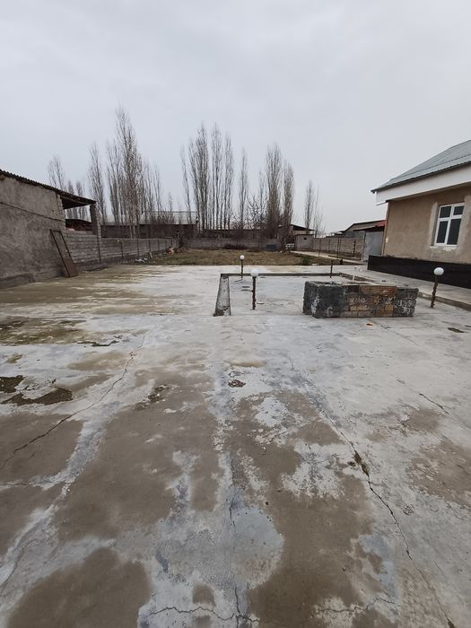 5 sotix uchastka sotiladi