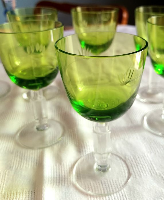 Set 6 pahare sticlă verde gravate