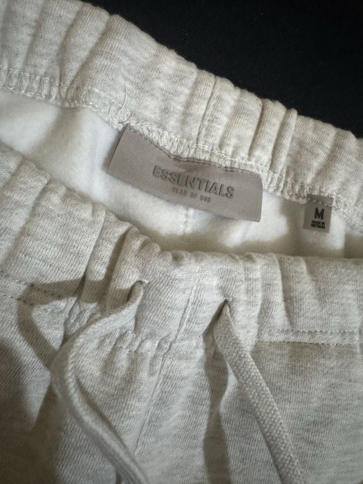 Нов Essentials Fear of God анцунг tracksuit
