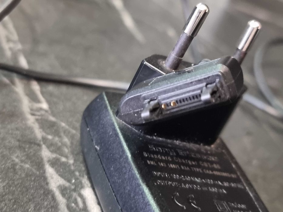 Зарядка от Sony-Ericsson K750