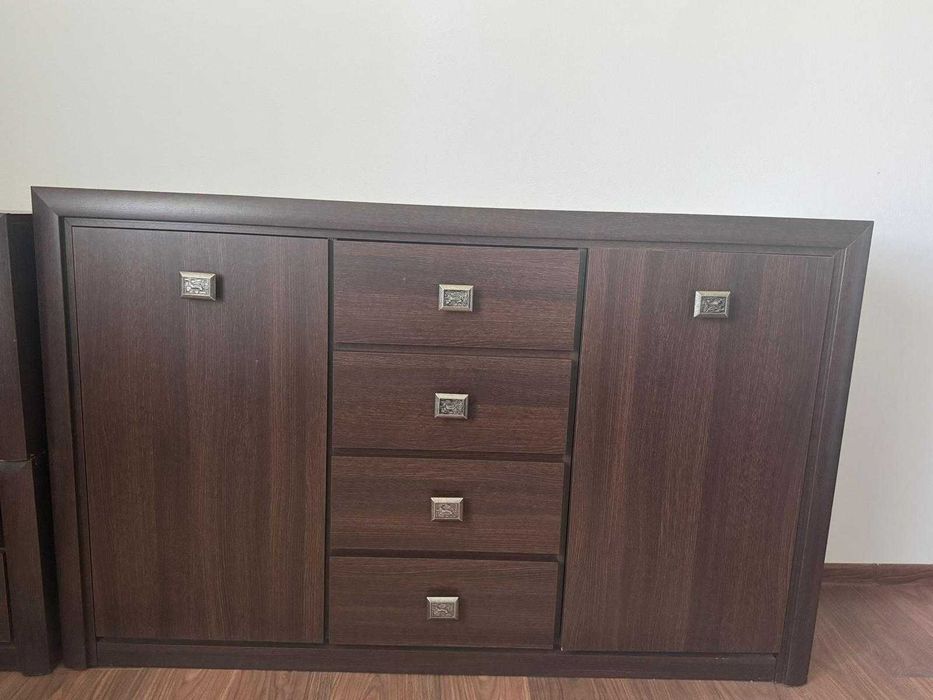 Set comoda si 2 noptiere