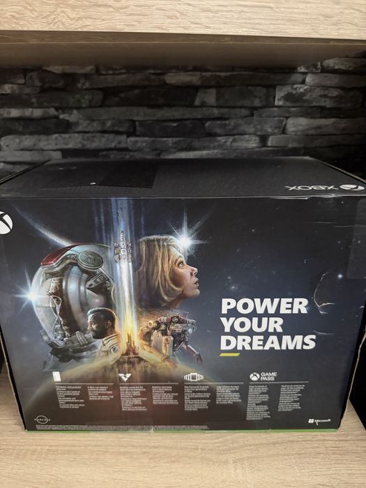 Vand Xbox Series X ca nou