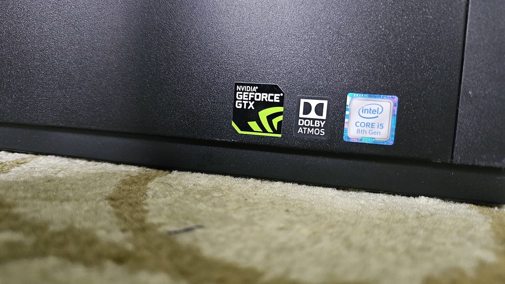 PC Gaming Lenovo Legion T530 | i5-8400 | GTX 1050 Ti | 16GB RAM | Wi-Fi | Windows