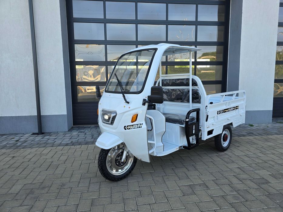 Triciclu cargo cu semicabina KUBA GL35000 LA PRET REDUS