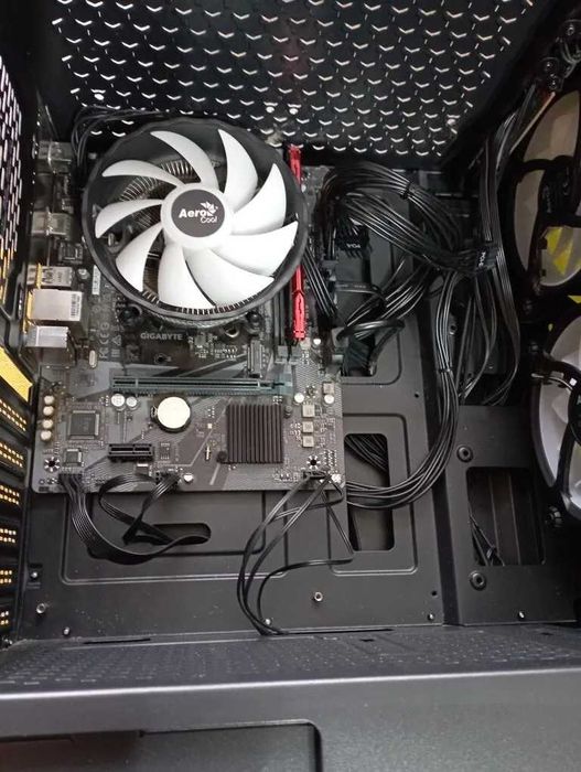 Системный блок core i3 12100f без видеокарты