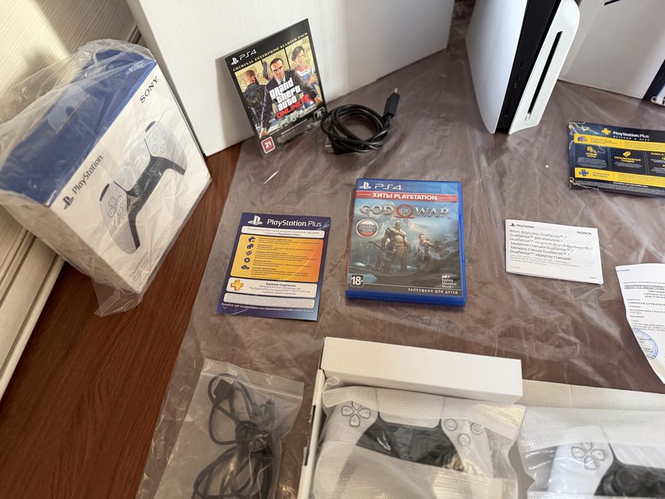 Продам новый Playstation 5slim box 1tb