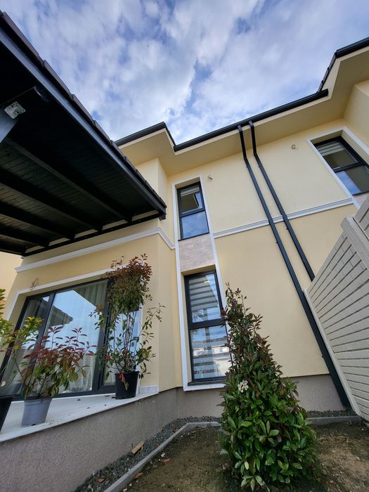 Proprietar inchiriez duplex in Mosnita