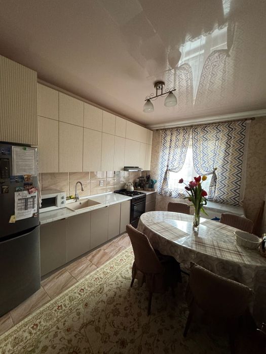 Жер уй сатылады.