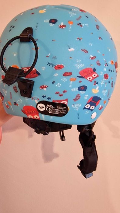 Комплект (каска Roxy, очила Uvex, ръкавици Rossignol) - 2 броя