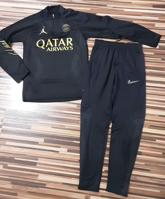 ( М 137-147) NIKE PARIS оригинален екип за футбол