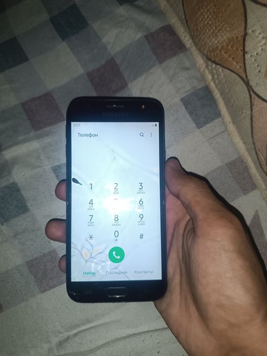 Samsung j3 2017  .