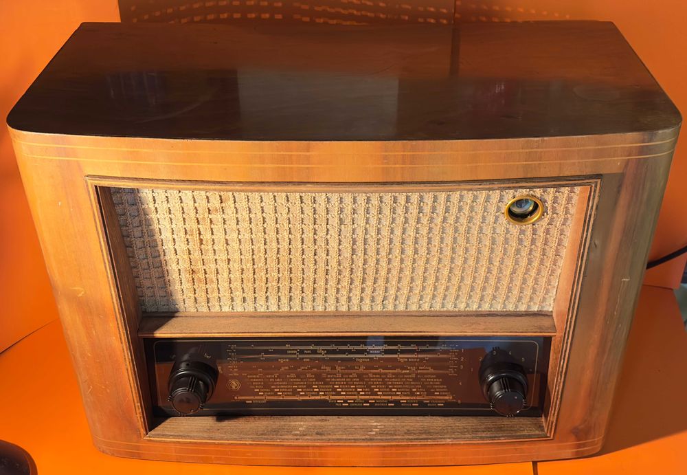 Ретро Лампово Радио AT-Super 660 Wk3 AEG