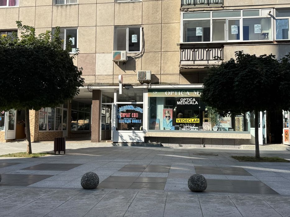 De vanzare apartament 3 camere Piata Daciei et 1