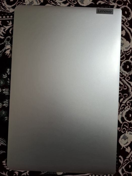 Lenovo ideapad 1