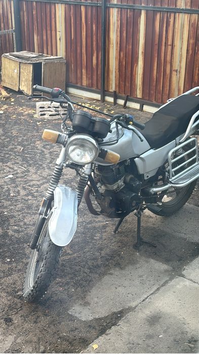 Продам мотоцикл GSX SUZUKI 200