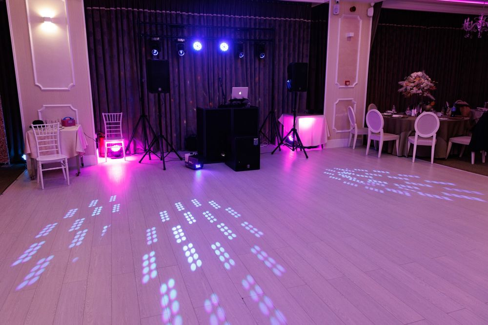 Dj licentiat, caut colaborare