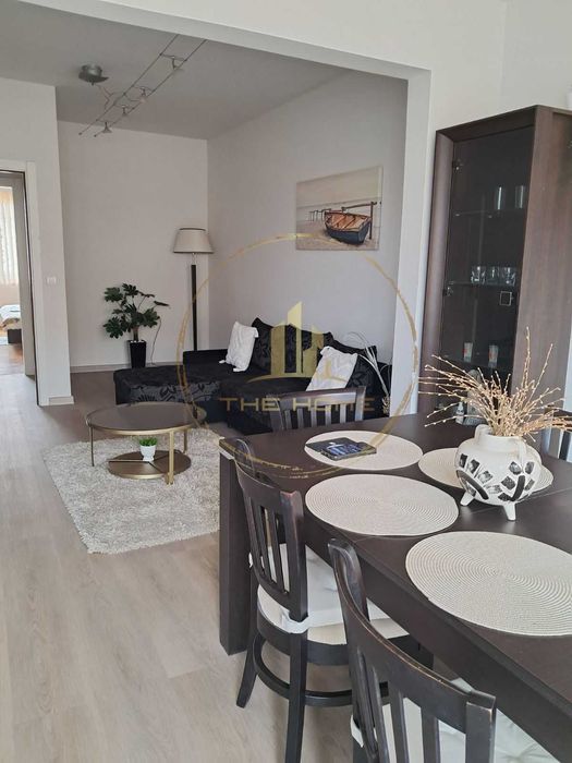 Дава се под наем Тристаен апартамент в Варна, Център - 120 кв.м за 850 € - Снимка #3