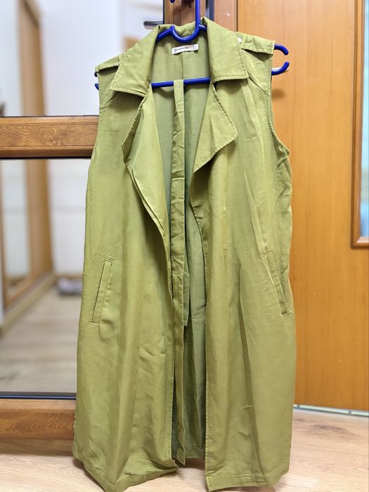 Жилетка stradivarius