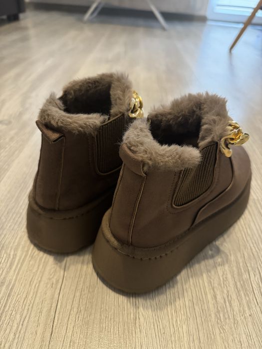 Ghete imblanite tip UGG