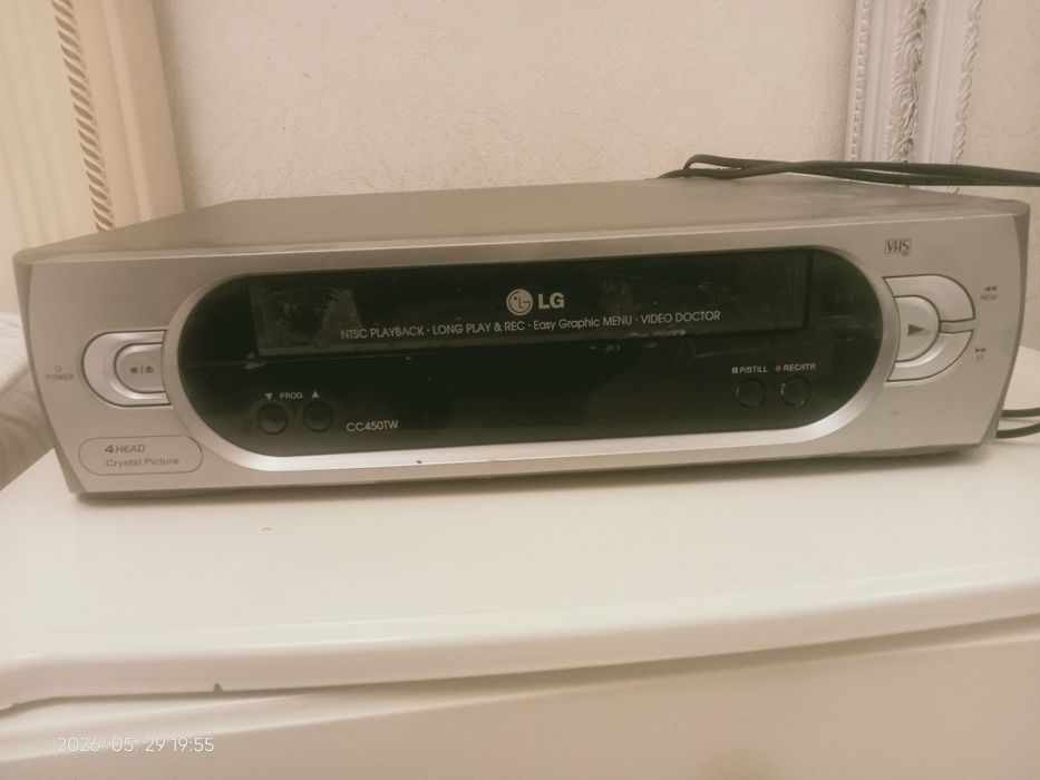 Видеомагнитофон LG продам б/у