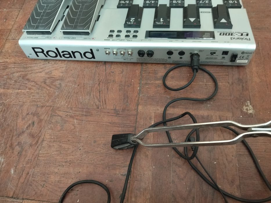 Гитарный синтезатор (процессор) Roland VG-99