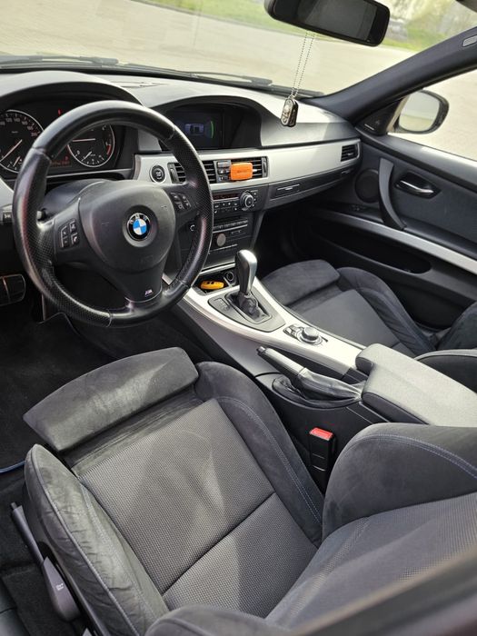 Vând BMW E91 M Paket Shadowline, Alcantara, Cutie automata,Anul 2011