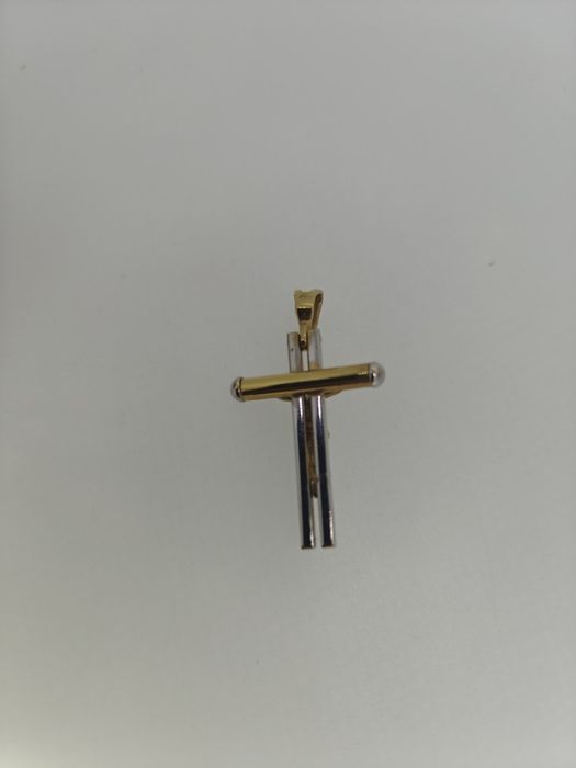 Cruce aur 18k 4.49gr (r)cruce aur 18k 4.49gr