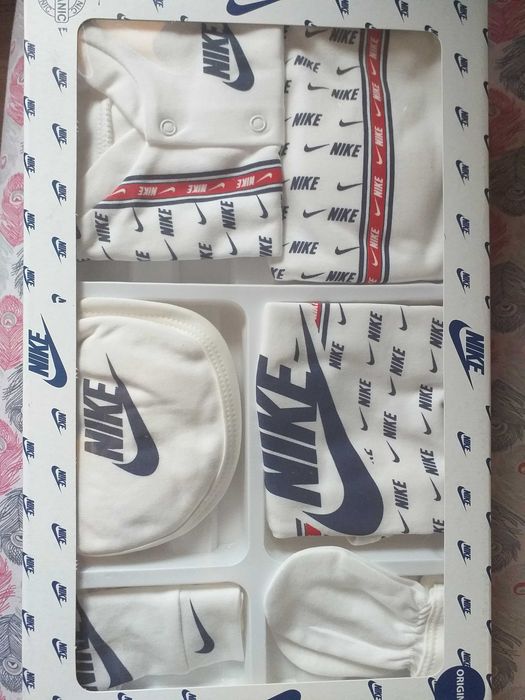 Set nou nascut Nike