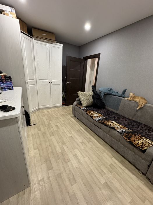 Продам 2 комн квартиру улучш