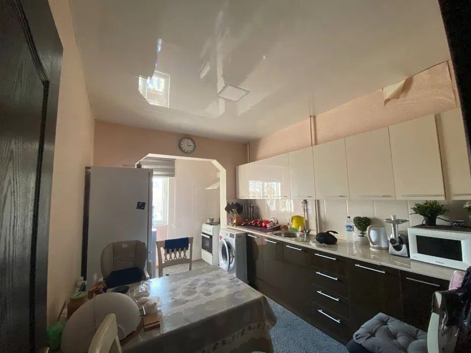 Бобура 2в3/4/9 Отдельный вход